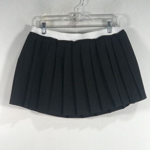Oak And Fort Pleated Mini Skirt, Women's Size M - Black - Picture 2 of 9